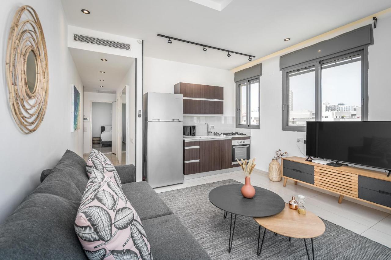 Superb 1,5 Bdr W Balcony Close To The Beach Тель-Авив Экстерьер фото