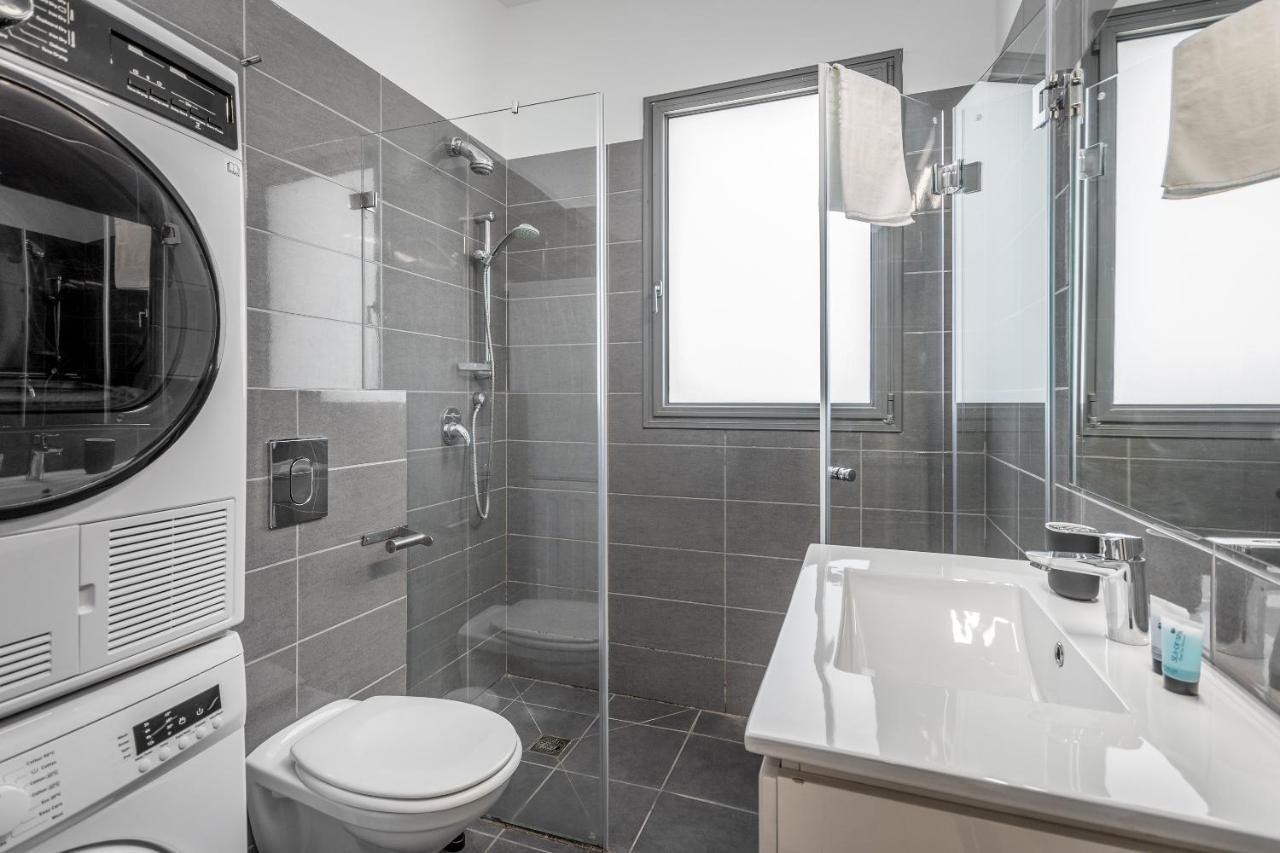 Superb 1,5 Bdr W Balcony Close To The Beach Тель-Авив Экстерьер фото
