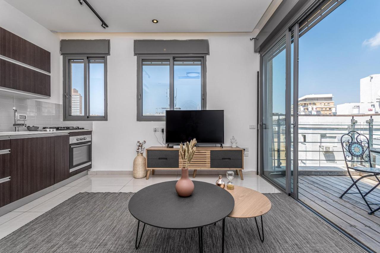 Superb 1,5 Bdr W Balcony Close To The Beach Тель-Авив Экстерьер фото