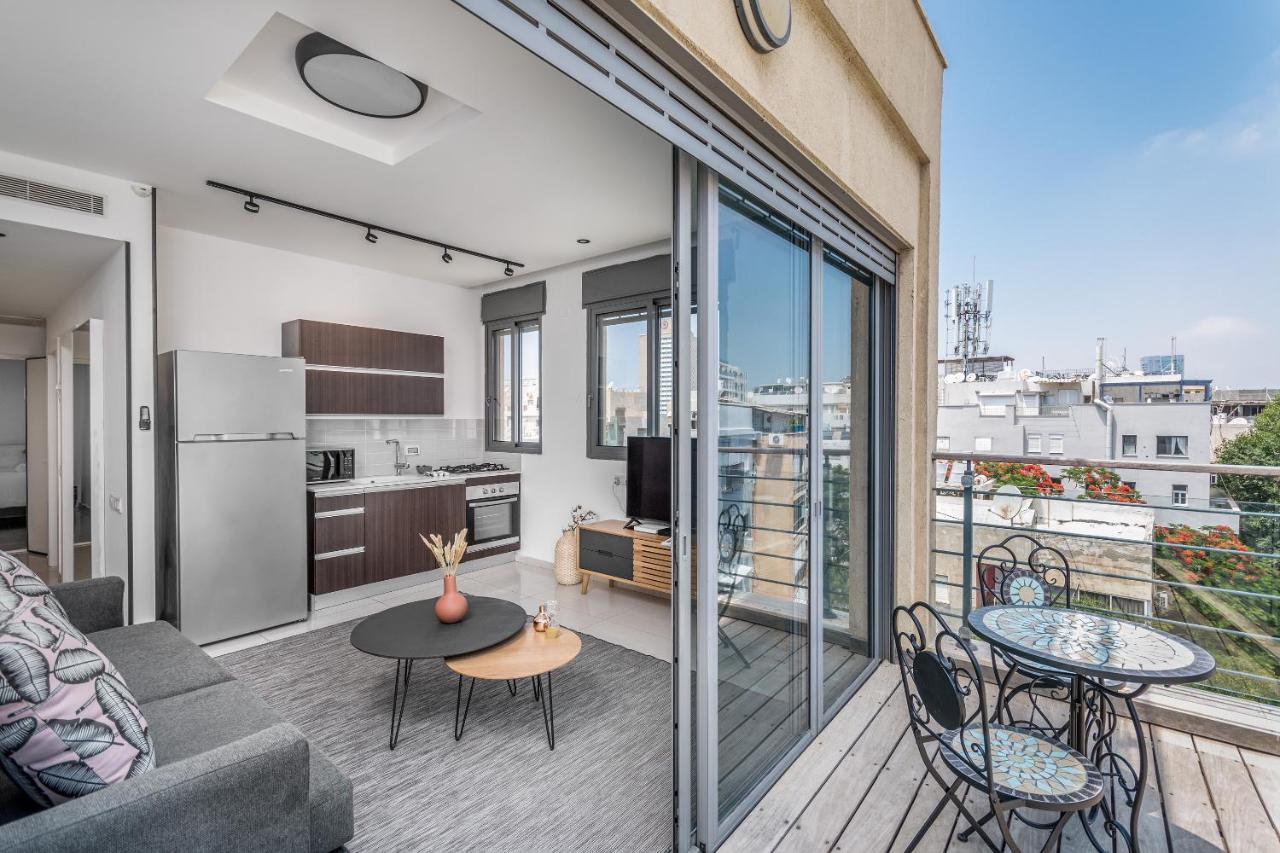 Superb 1,5 Bdr W Balcony Close To The Beach Тель-Авив Экстерьер фото